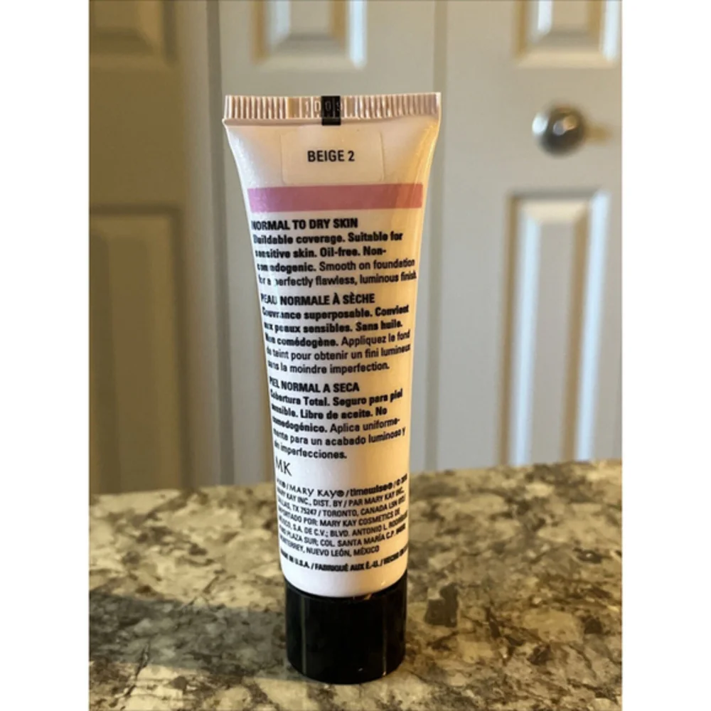 Mary Kay Luminous Wear Foundation Beige 2 Normal / Dry‎ #038705- New Without Box
